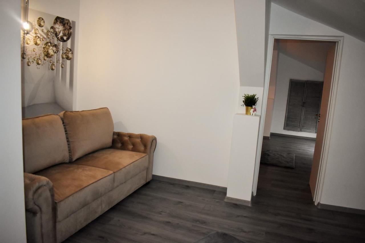 Pensiunea Casa Ober Braşov Esterno foto