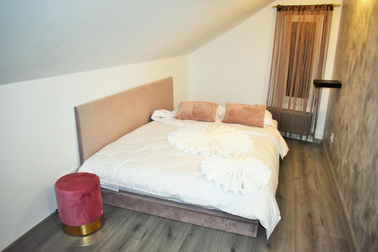 Pensiunea Casa Ober Braşov Esterno foto